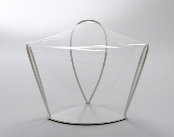 Transparentna stolice